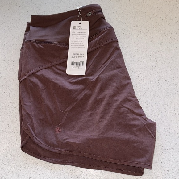 Feathery-Fit Soft High Rise Lined Shorts with Back Pocket 4'' - Picture 5 of 5